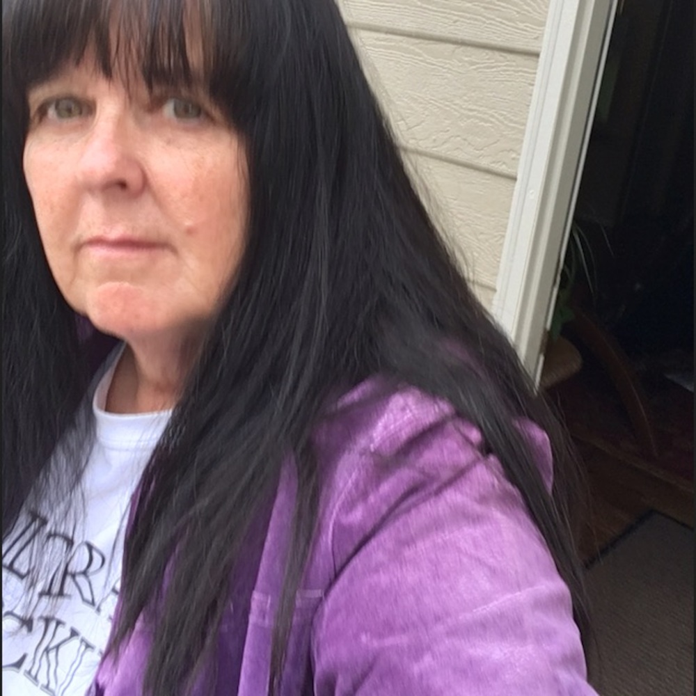 Meet your Posher, Kym